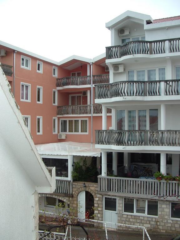 Apartments Andela Budva Extérieur photo